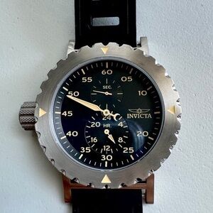 Invicta FORCE Men’s Japanese quartz watch model 14636, like new condition